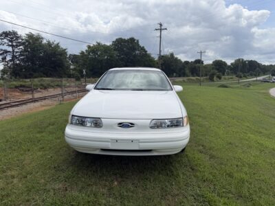 26K-Mile 1994 Ford Taurus LX Photo Gallery — Photo 9