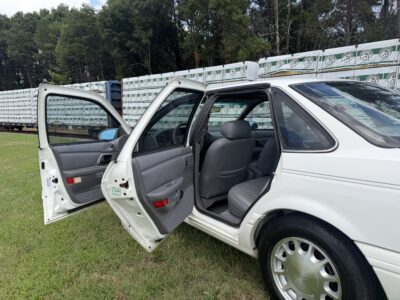 26K-Mile 1994 Ford Taurus LX Photo Gallery — Photo 24
