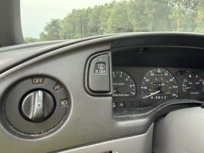 26K-Mile 1994 Ford Taurus LX Photo Gallery — Photo 31