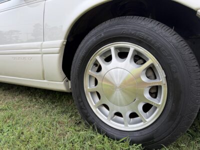 26K-Mile 1994 Ford Taurus LX Photo Gallery — Photo 22