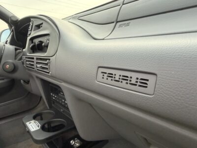 26K-Mile 1994 Ford Taurus LX Photo Gallery — Photo 38