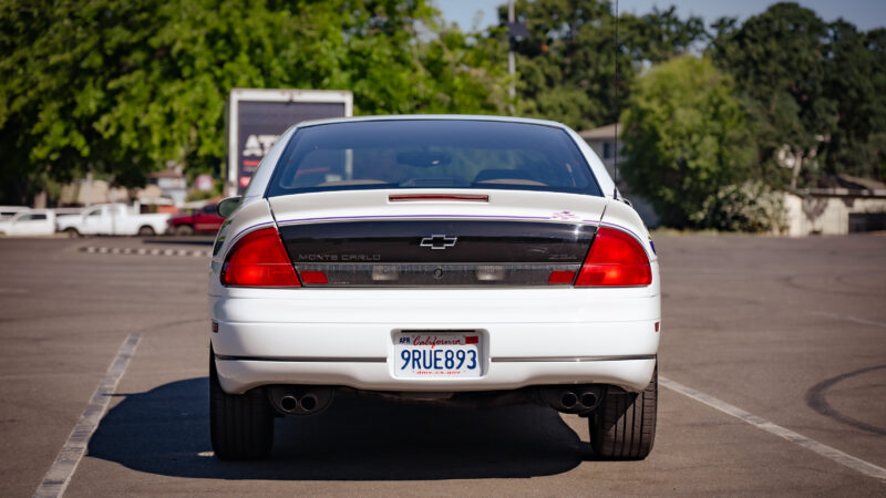 935-Mile 1995 Chevrolet Monte Carlo Z34 Brickyard 400 Pace Car