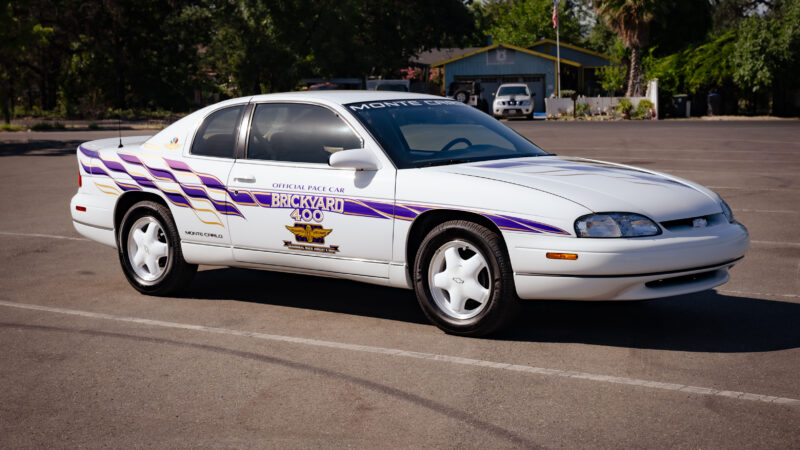 935-Mile 1995 Chevrolet Monte Carlo Z34 Brickyard 400 Pace Car