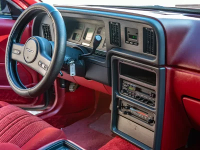 67K-Mile 1988 Ford Thunderbird Sport Bill Elliott Signature Edition Photo Gallery — Photo 78