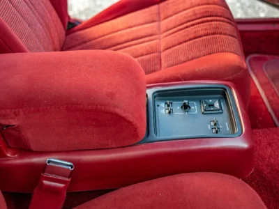 67K-Mile 1988 Ford Thunderbird Sport Bill Elliott Signature Edition Photo Gallery — Photo 92