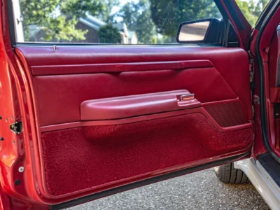 67K-Mile 1988 Ford Thunderbird Sport Bill Elliott Signature Edition Photo Gallery — Photo 69