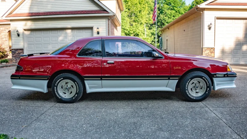 67K-Mile 1988 Ford Thunderbird Sport Bill Elliott Signature Edition