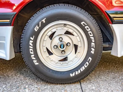67K-Mile 1988 Ford Thunderbird Sport Bill Elliott Signature Edition Photo Gallery — Photo 60