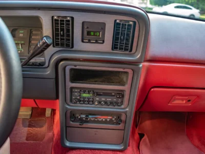 67K-Mile 1988 Ford Thunderbird Sport Bill Elliott Signature Edition Photo Gallery — Photo 75