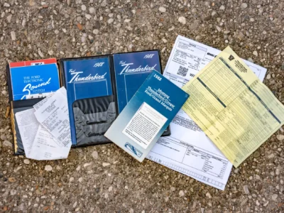 67K-Mile 1988 Ford Thunderbird Sport Bill Elliott Signature Edition Photo Gallery — Photo 111