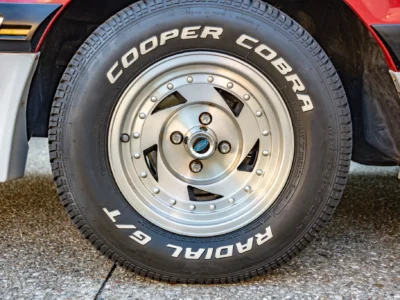 67K-Mile 1988 Ford Thunderbird Sport Bill Elliott Signature Edition Photo Gallery — Photo 59