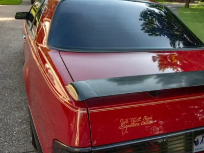 67K-Mile 1988 Ford Thunderbird Sport Bill Elliott Signature Edition Photo Gallery — Photo 31