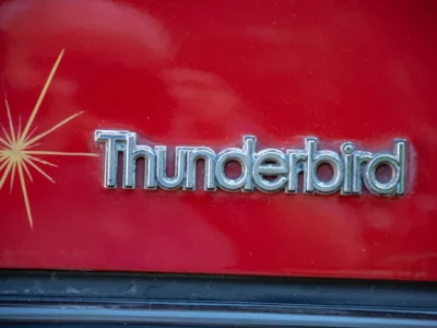 67K-Mile 1988 Ford Thunderbird Sport Bill Elliott Signature Edition Photo Gallery — Photo 35