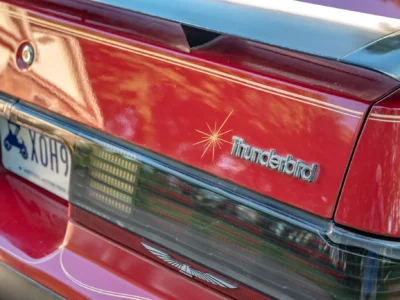67K-Mile 1988 Ford Thunderbird Sport Bill Elliott Signature Edition Photo Gallery — Photo 33
