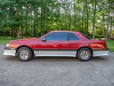 67K-Mile 1988 Ford Thunderbird Sport Bill Elliott Signature Edition Photo Gallery — Photo 7
