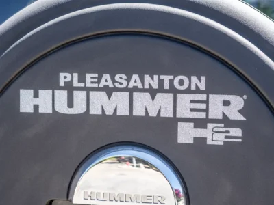 29K-Mile 2005 Hummer H2 Photo Gallery — Photo 31