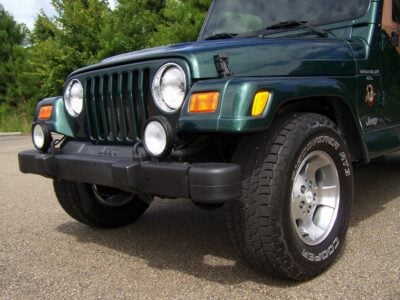 25K-Mile 2000 Jeep Wrangler Sahara Custom 4 Door Conversion Photo Gallery — Photo 11