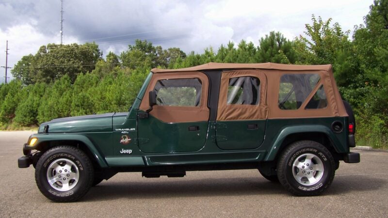 25K-Mile 2000 Jeep Wrangler Sahara Custom 4 Door Conversion