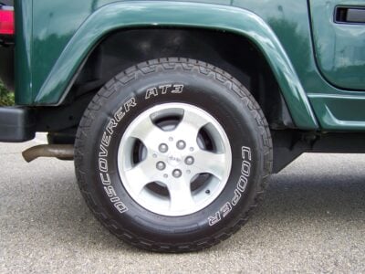 25K-Mile 2000 Jeep Wrangler Sahara Custom 4 Door Conversion Photo Gallery — Photo 26