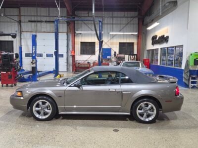 11K-Mile 2002 Ford Mustang GT Convertible 5 Speed Manual Photo Gallery — Photo 59