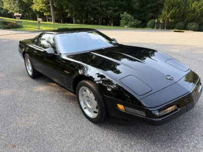 5K-Mile 1993 Chevrolet Corvette ZR1 Photo Gallery — Photo 17