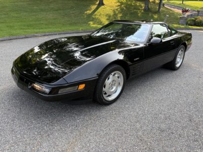 5K-Mile 1993 Chevrolet Corvette ZR1 Photo Gallery — Photo 1