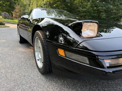 5K-Mile 1993 Chevrolet Corvette ZR1 Photo Gallery — Photo 16