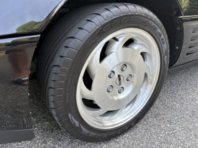 5K-Mile 1993 Chevrolet Corvette ZR1 Photo Gallery — Photo 28