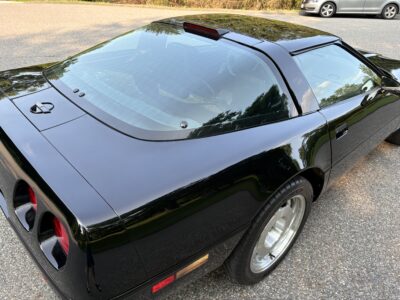 5K-Mile 1993 Chevrolet Corvette ZR1 Photo Gallery — Photo 18