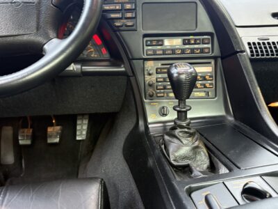 5K-Mile 1993 Chevrolet Corvette ZR1 Photo Gallery — Photo 45
