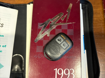 5K-Mile 1993 Chevrolet Corvette ZR1 Photo Gallery — Photo 78