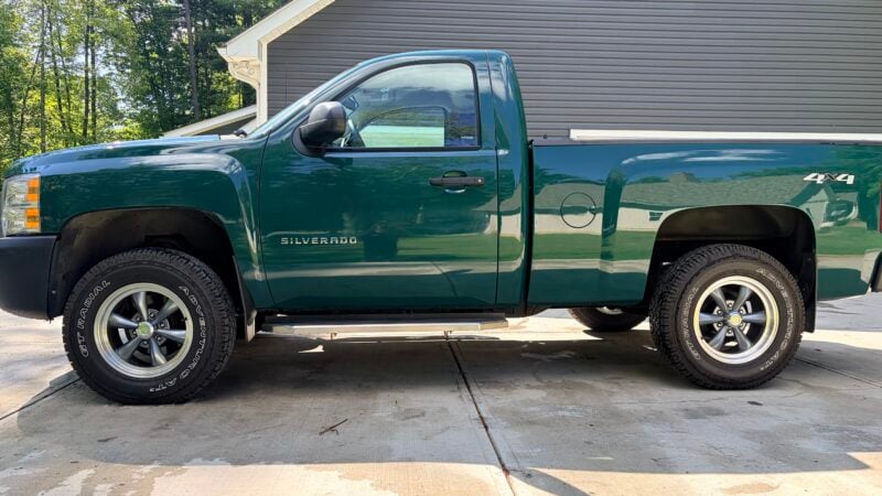 28K-Mile 2013 Chevrolet Silverado W/T Regular Cab Short Bed 4X4