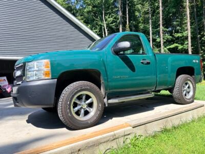 28K-Mile 2013 Chevrolet Silverado W/T Regular Cab Short Bed 4X4 Photo Gallery — Photo 1