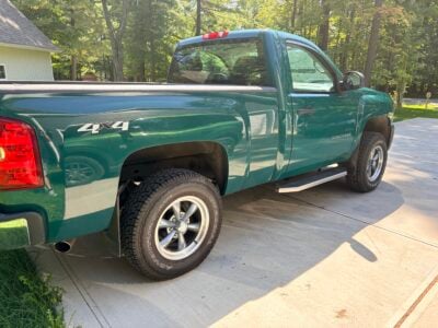 28K-Mile 2013 Chevrolet Silverado W/T Regular Cab Short Bed 4X4 Photo Gallery — Photo 8