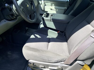 28K-Mile 2013 Chevrolet Silverado W/T Regular Cab Short Bed 4X4 Photo Gallery — Photo 31
