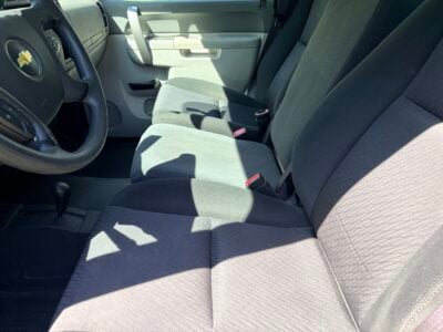 28K-Mile 2013 Chevrolet Silverado W/T Regular Cab Short Bed 4X4 Photo Gallery — Photo 34