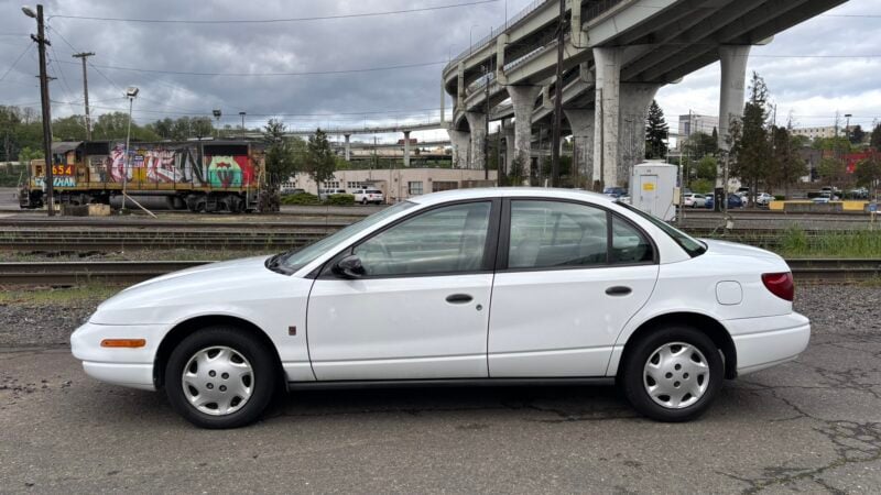12K-Mile 2002 Saturn SL1