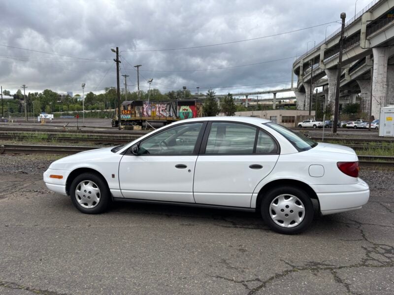 12K-Mile 2002 Saturn SL1