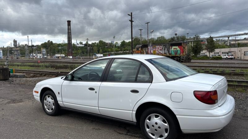 12K-Mile 2002 Saturn SL1