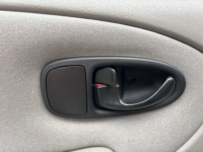 12K-Mile 2002 Saturn SL1 Photo Gallery — Photo 54