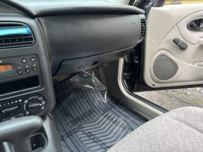12K-Mile 2002 Saturn SL1 Photo Gallery — Photo 71
