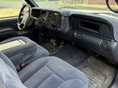 60K-Mile 1998 Chevrolet K3500 Silverado 4X4 Photo Gallery — Photo 56