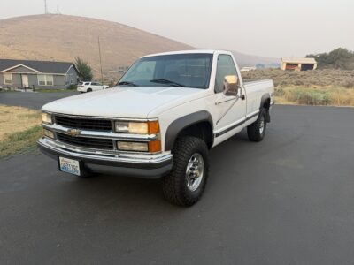 60K-Mile 1998 Chevrolet K3500 Silverado 4X4 Photo Gallery — Photo 11