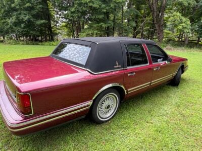 39K-Mile 1993 Lincoln Town Car Signature Series Photo Gallery — Photo 6