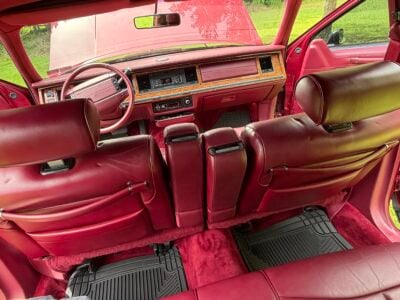 39K-Mile 1993 Lincoln Town Car Signature Series Photo Gallery — Photo 70