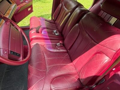 39K-Mile 1993 Lincoln Town Car Signature Series Photo Gallery — Photo 55
