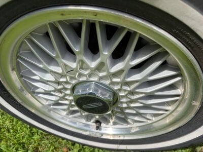 39K-Mile 1993 Lincoln Town Car Signature Series Photo Gallery — Photo 28