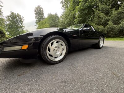 5K-Mile 1993 Chevrolet Corvette ZR1 Photo Gallery — Photo 12