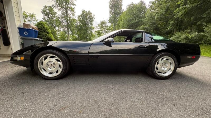 5K-Mile 1993 Chevrolet Corvette ZR1