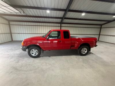 40K-Mile 2001 Ford Ranger XLT SuperCab Flareside 4X4 Photo Gallery — Photo 2